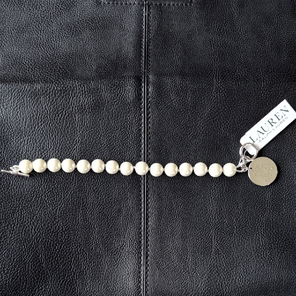 NWT Lauren Ralph Lauren Cream Faux Pearl Silver Bracelet - Picture 3 of 8